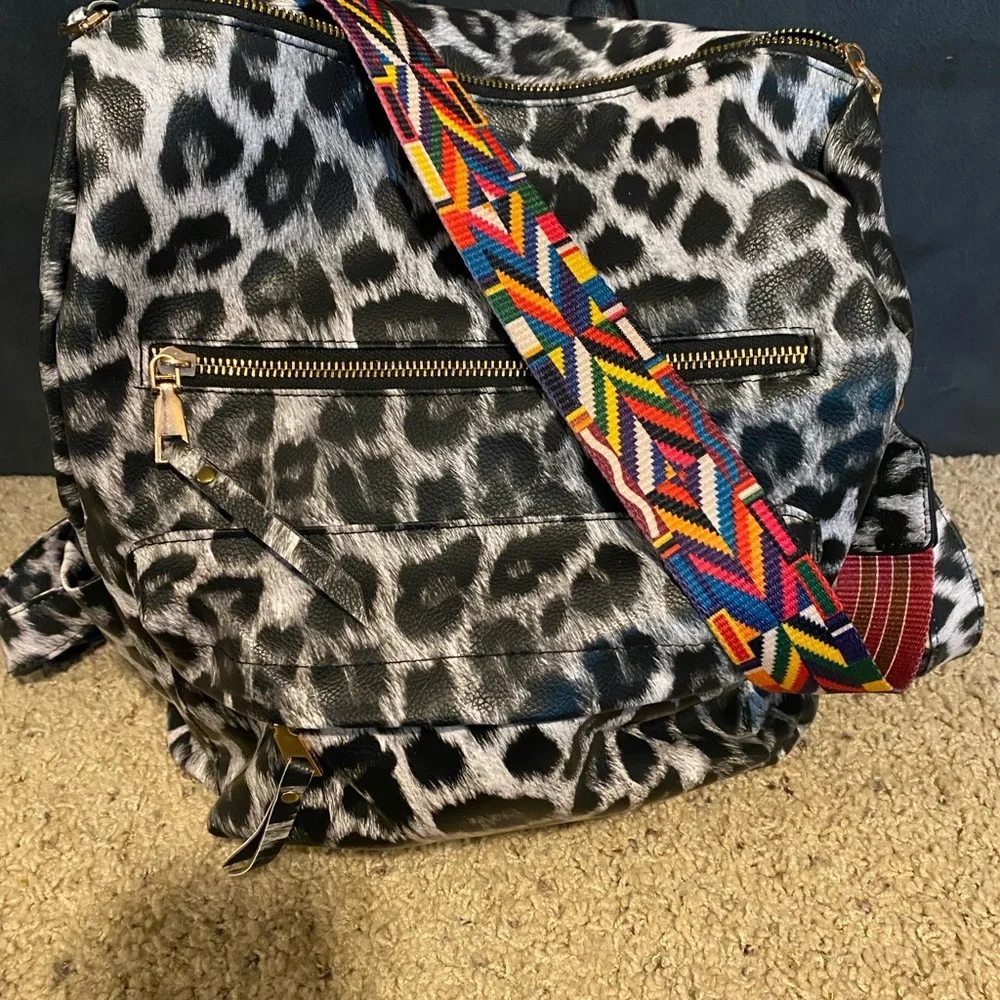 Handbag - Picture 2 of 2